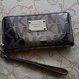 NWOT MK wristlet.